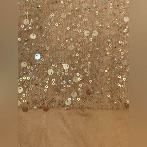 LA ROSE body/Panti, Beige/Gold Sequins. Size Large, long Sleeve, BNWT. - Picture 3 of 4